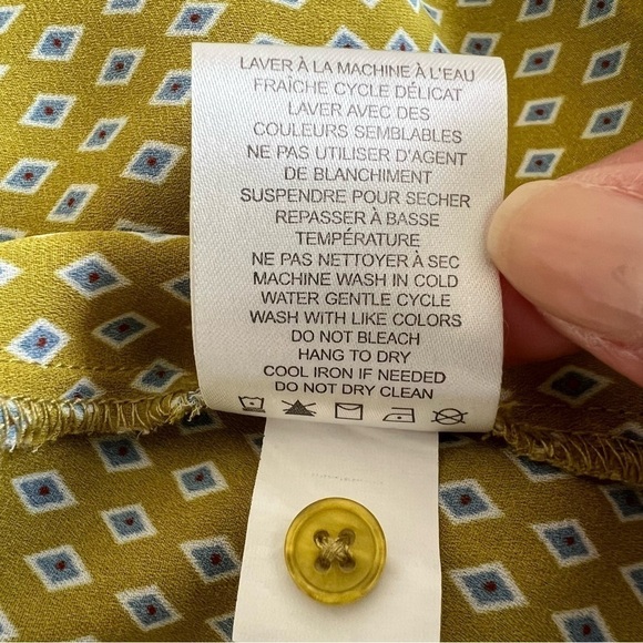 Carolina Belle Sleeveless High Neck Button Front Top Ruffled Hem Chartreuse Sz S - Picture 10 of 10